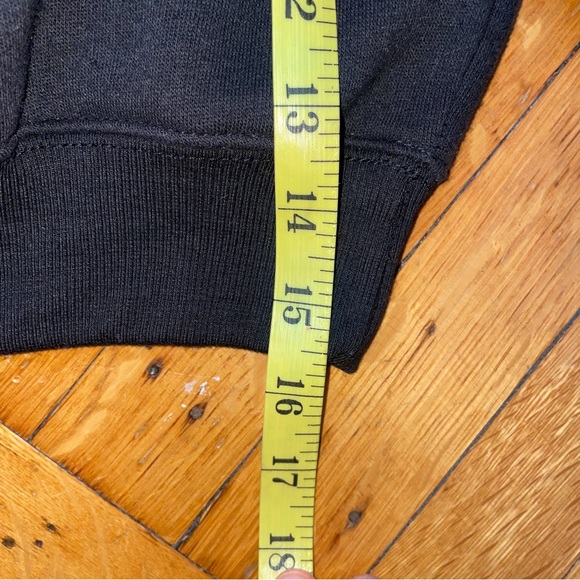 Missguided Black Off Shoulder Cropped Sweatshirt - Picture 10 of 10